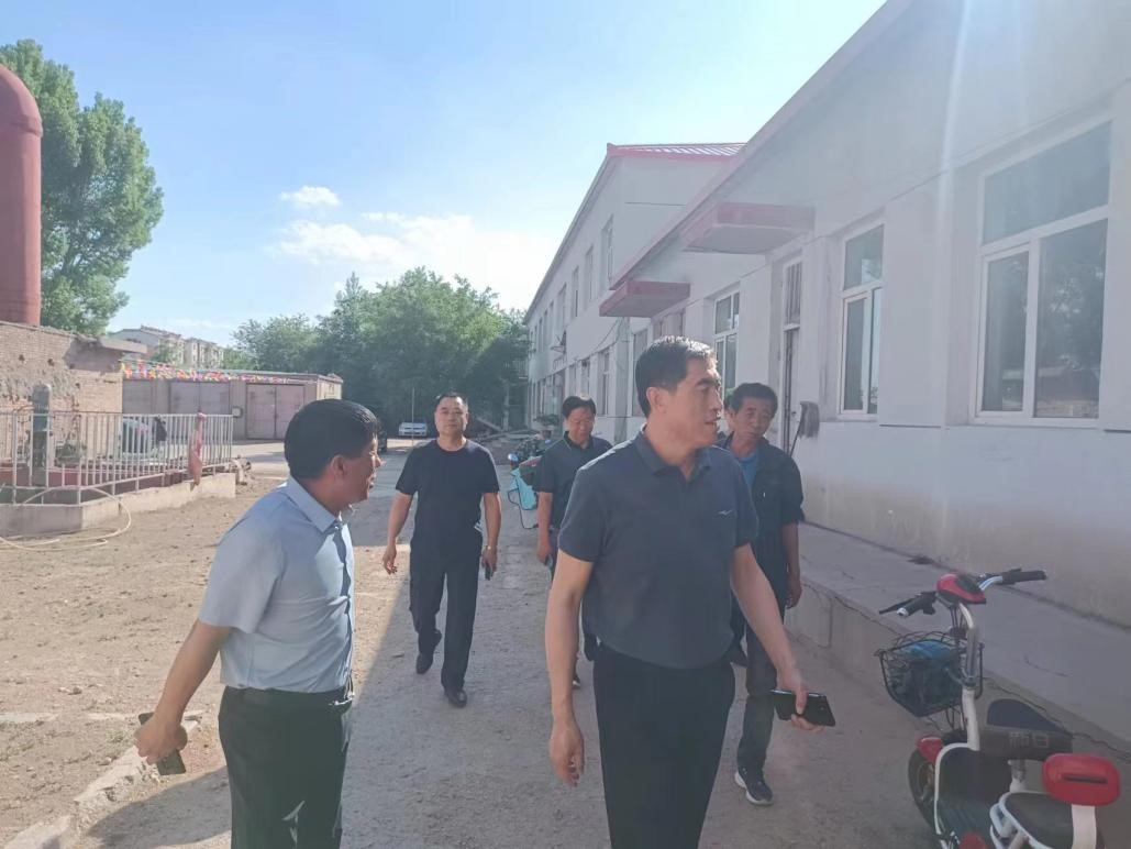 赤峰平煤投资公司工会到元煤物业管理公司进行调研(图1)