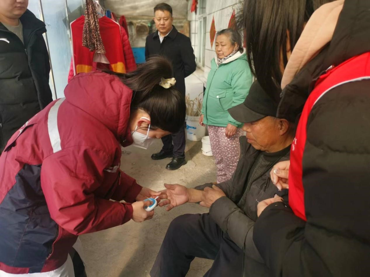 学习雷锋贵在坚持  践行精神永无止境(图3)