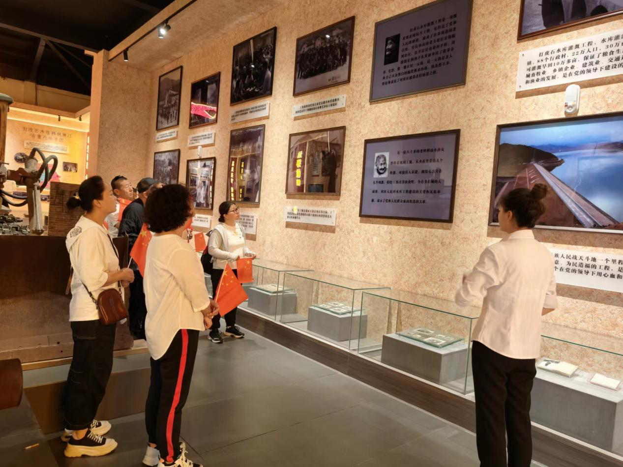 古山分公司党委组织开展迎庆“七·一”主题党日活动(图2)