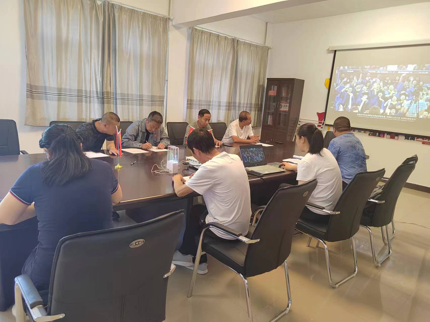 开展“一支部一特色”实现党建创品牌(图1)