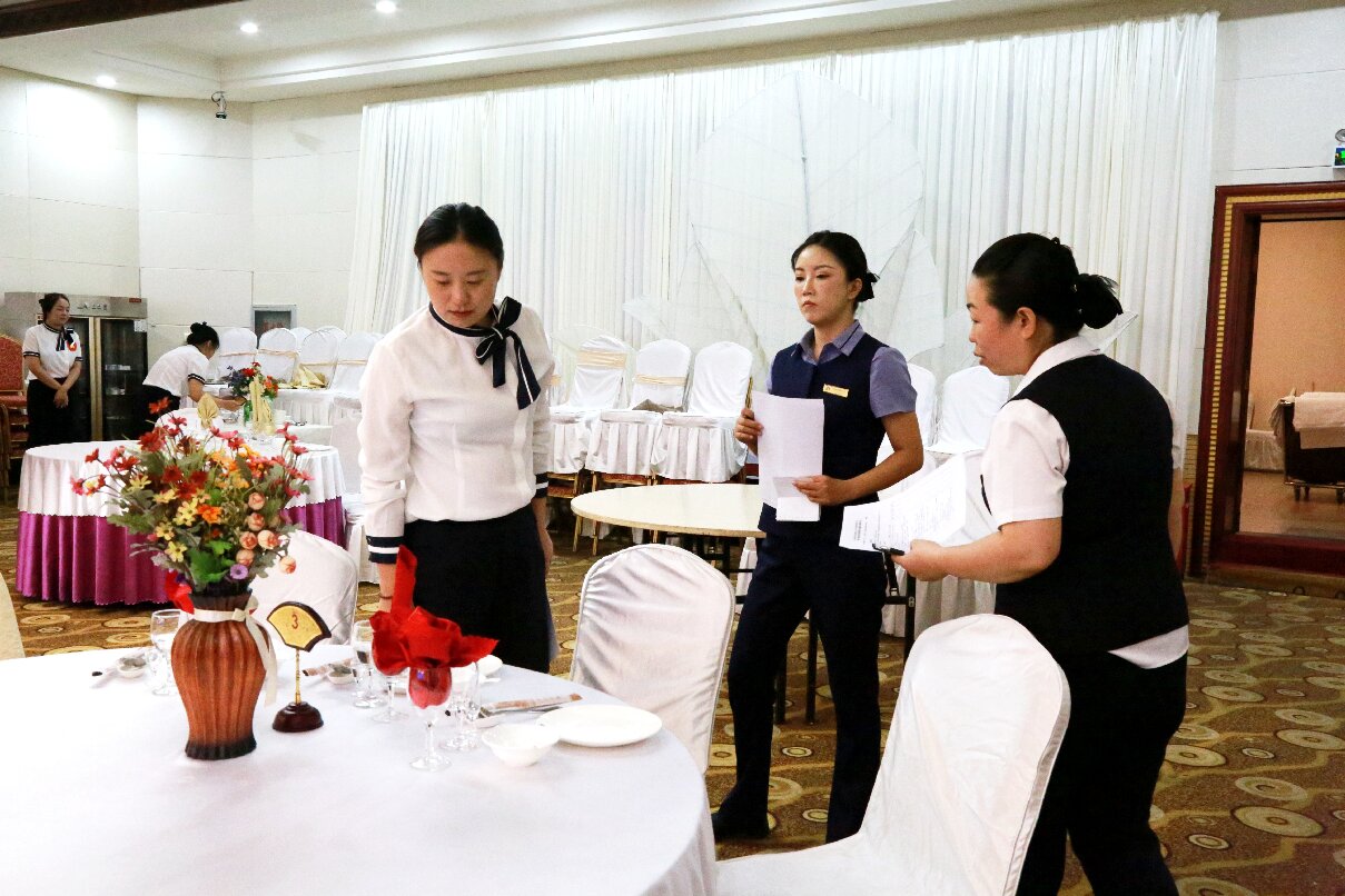 平煤投资公司举办技能等级认定实操考试提升服务人员专业素养(图4)