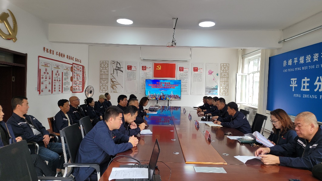 “民族团结心向党  同心共筑中国梦”(图1)