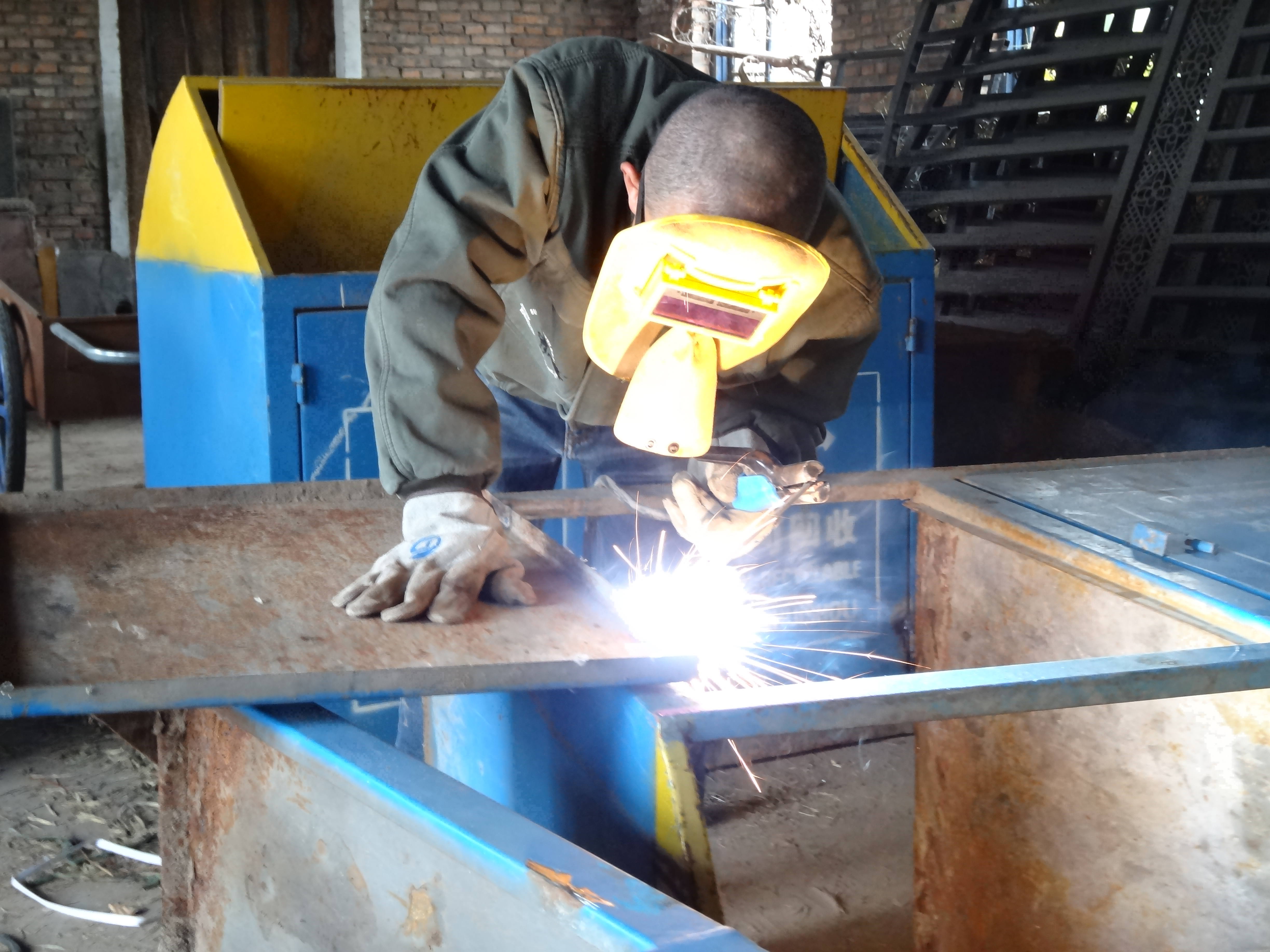 厉行节约,从点滴做起(图1) 厉行节约,从点滴做起(图1)