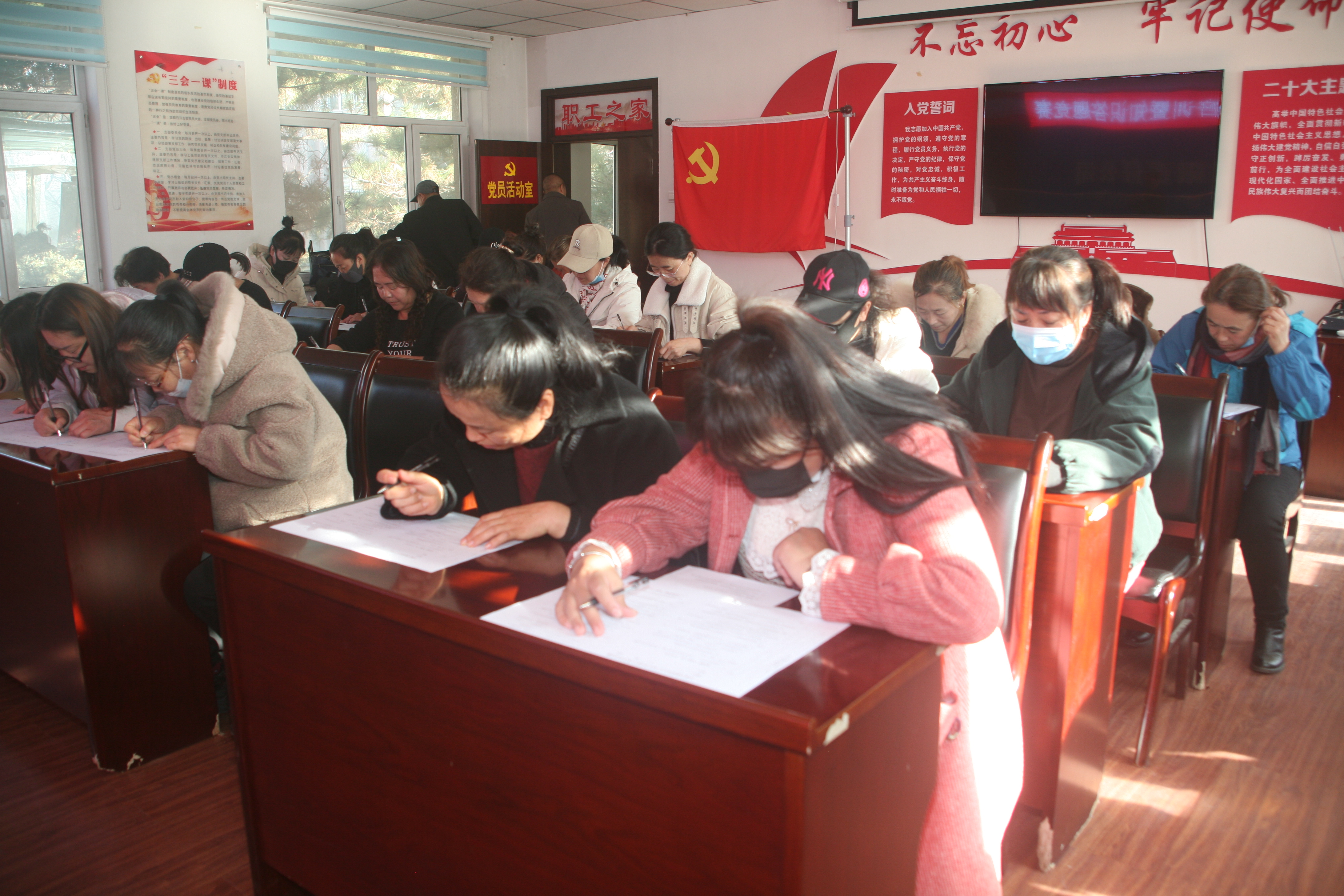 平煤投资公司举办司炉工安全培训暨知识竞赛活动(图2)