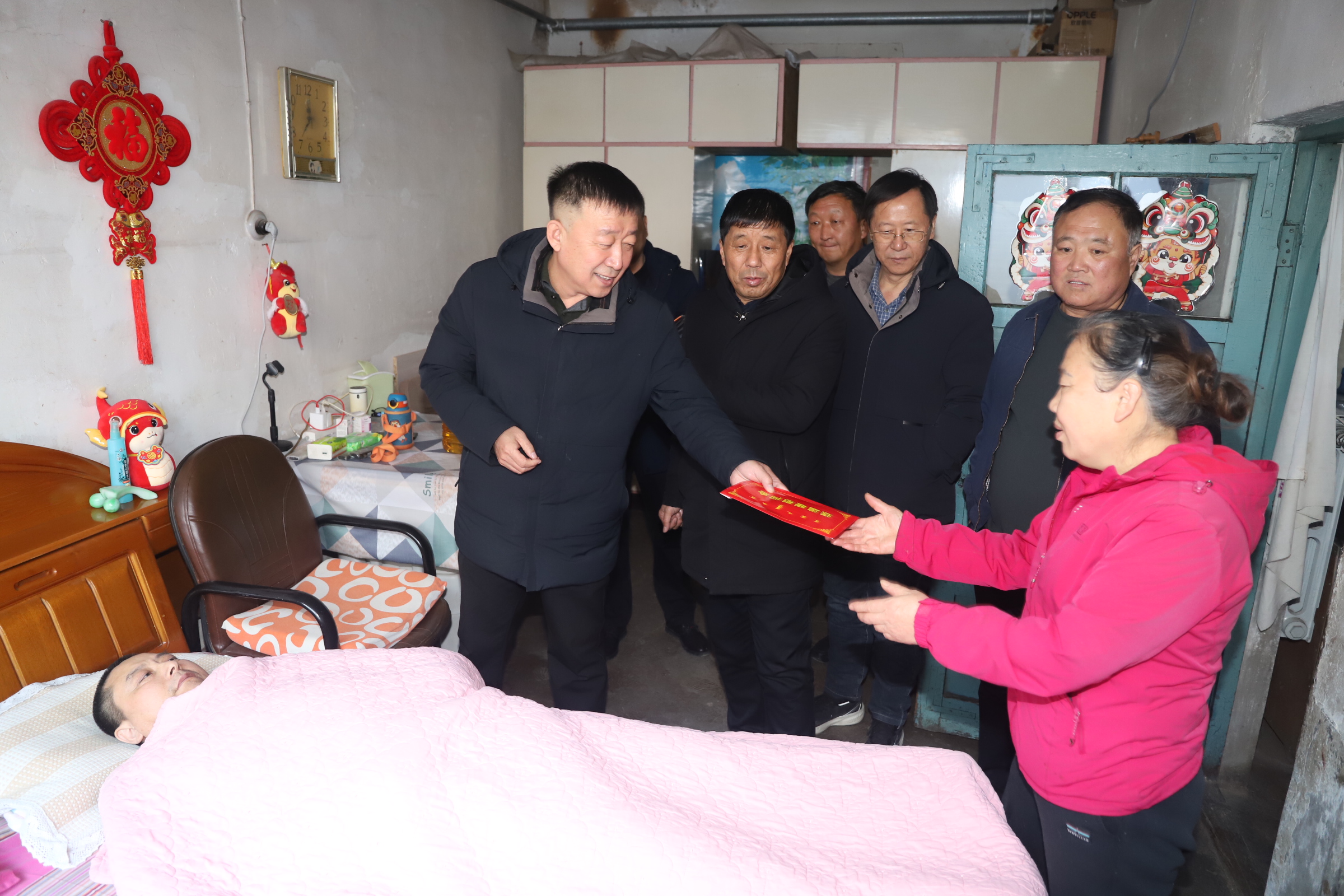一声问候显温情 登门拜访传爱心(图2)