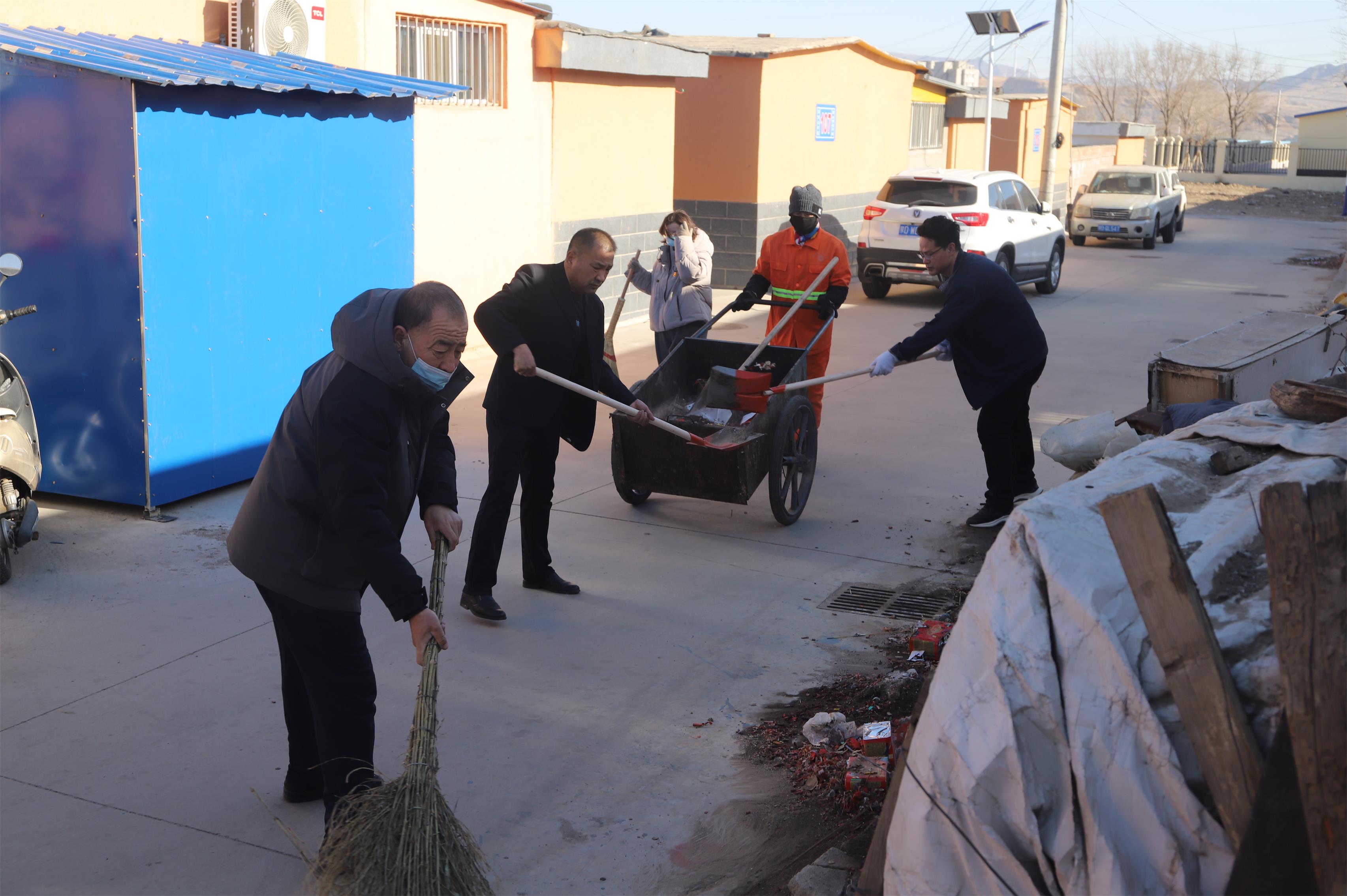 平煤投资公司深入践行雷锋精神  实干助力管理提效(图4) 平煤投资公司深入践行雷锋精神  实干助力管理提效(图4)