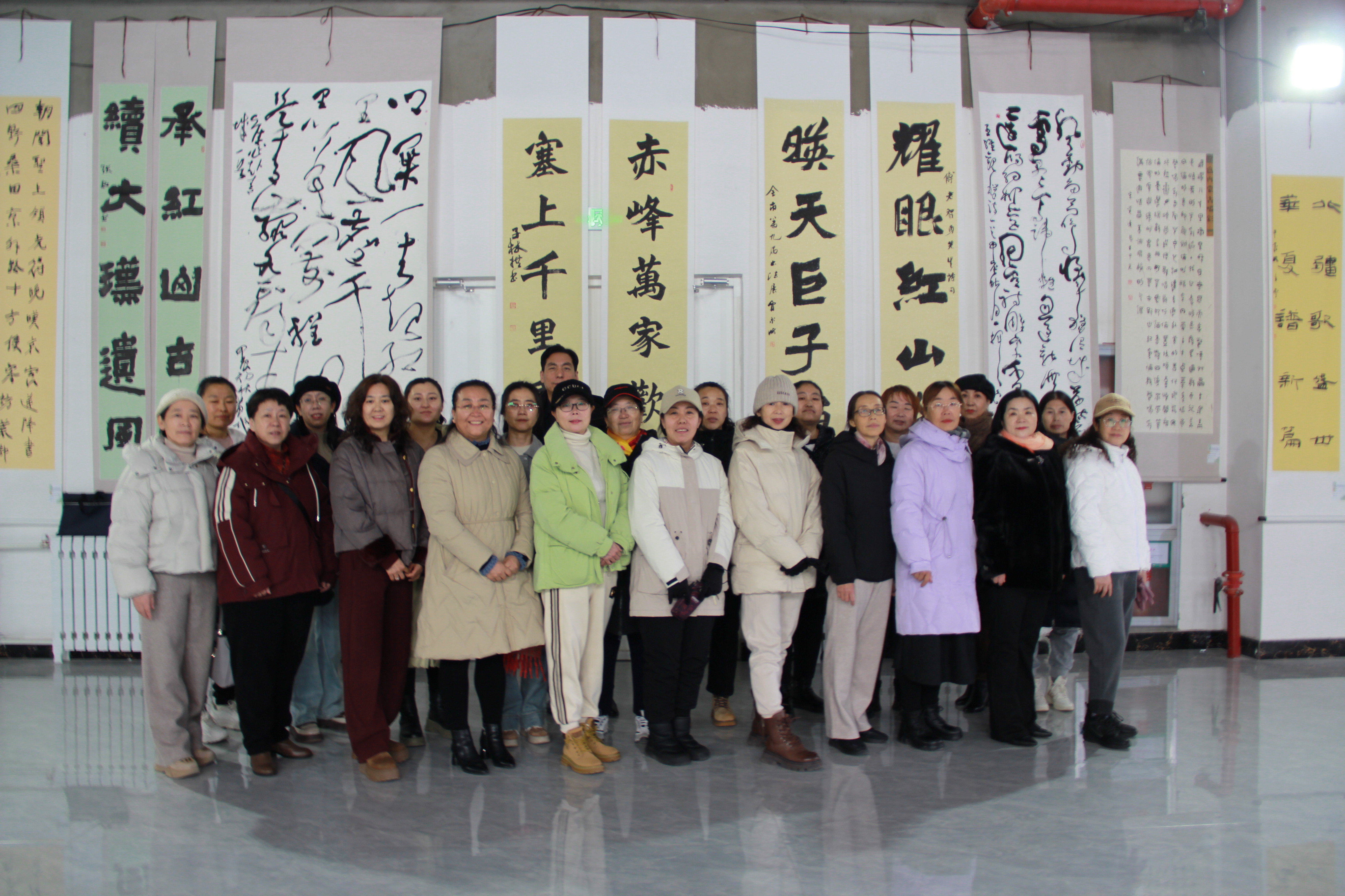 五家物业公司举办迎庆“三八”国际劳动妇女节系列活动(图1)