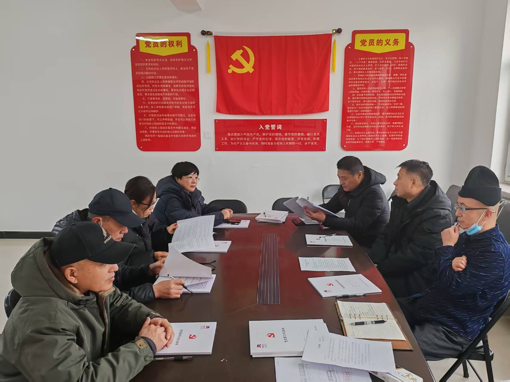 丰富党日内容 促进民族团结(图1) 丰富党日内容 促进民族团结(图1)