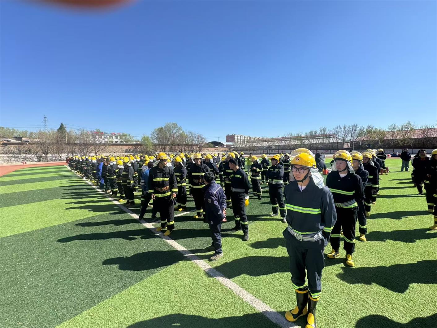 平庄矿区总医院在元宝山区第三届企业微型消防站专兼职消防员业务技能竞赛中斩获多项第一(图2)