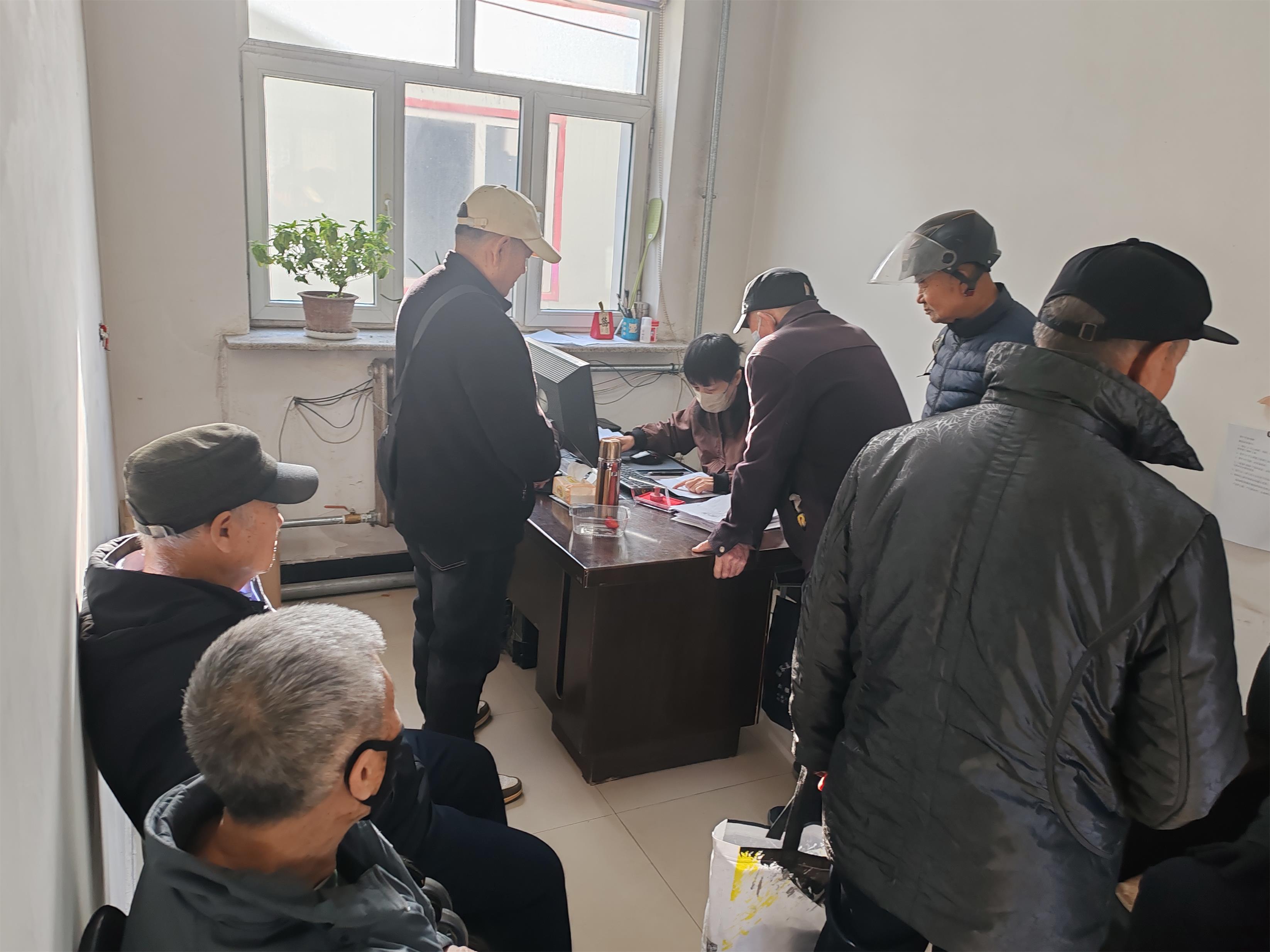 做好矿区居民的守护人(图1)