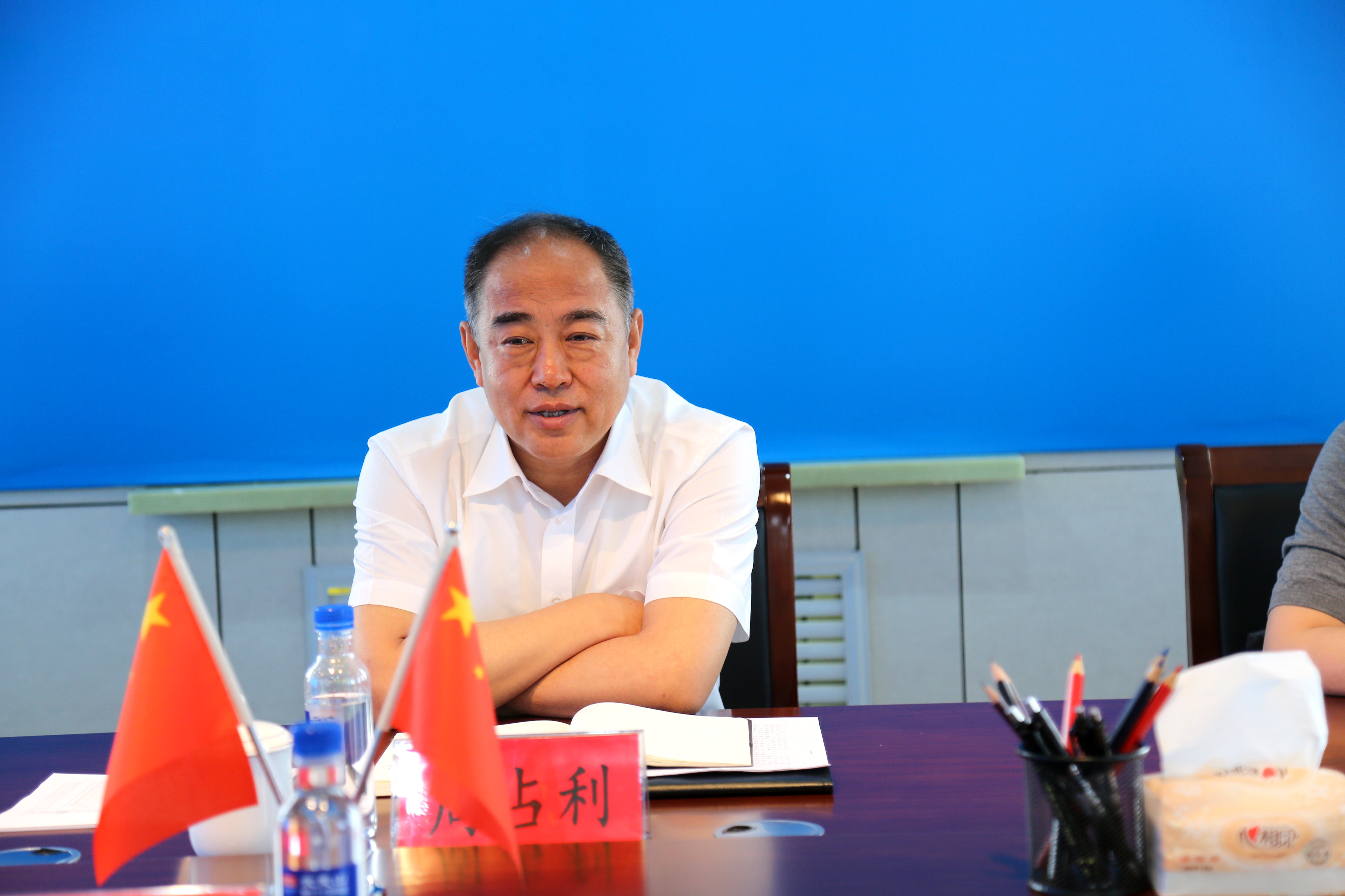 市国资委党委书记、主任周占利一行到赤峰平煤投资有限责任公司调研指导工作(图3)