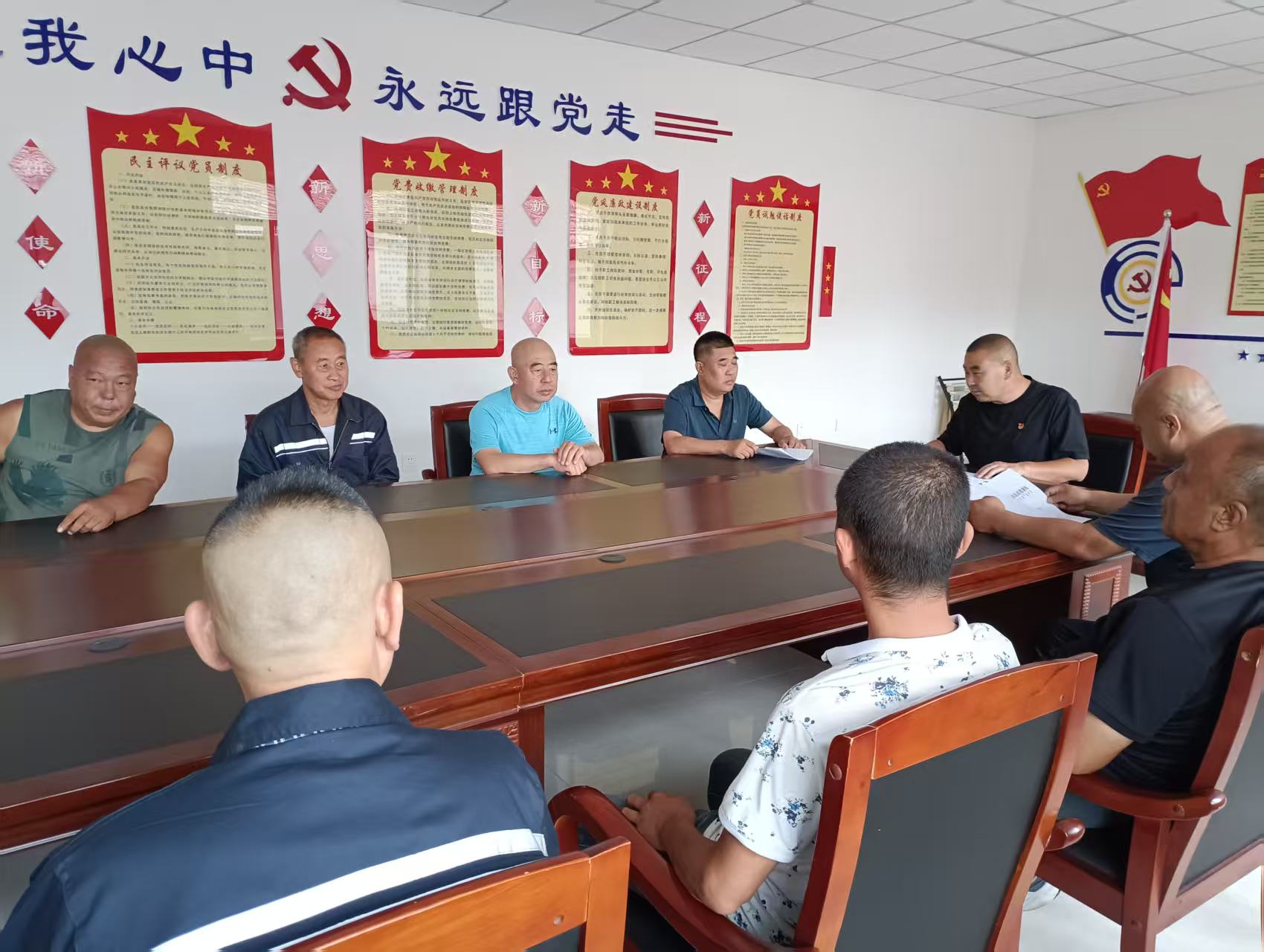 紧扣精神实质 筑牢思想根基(图1)