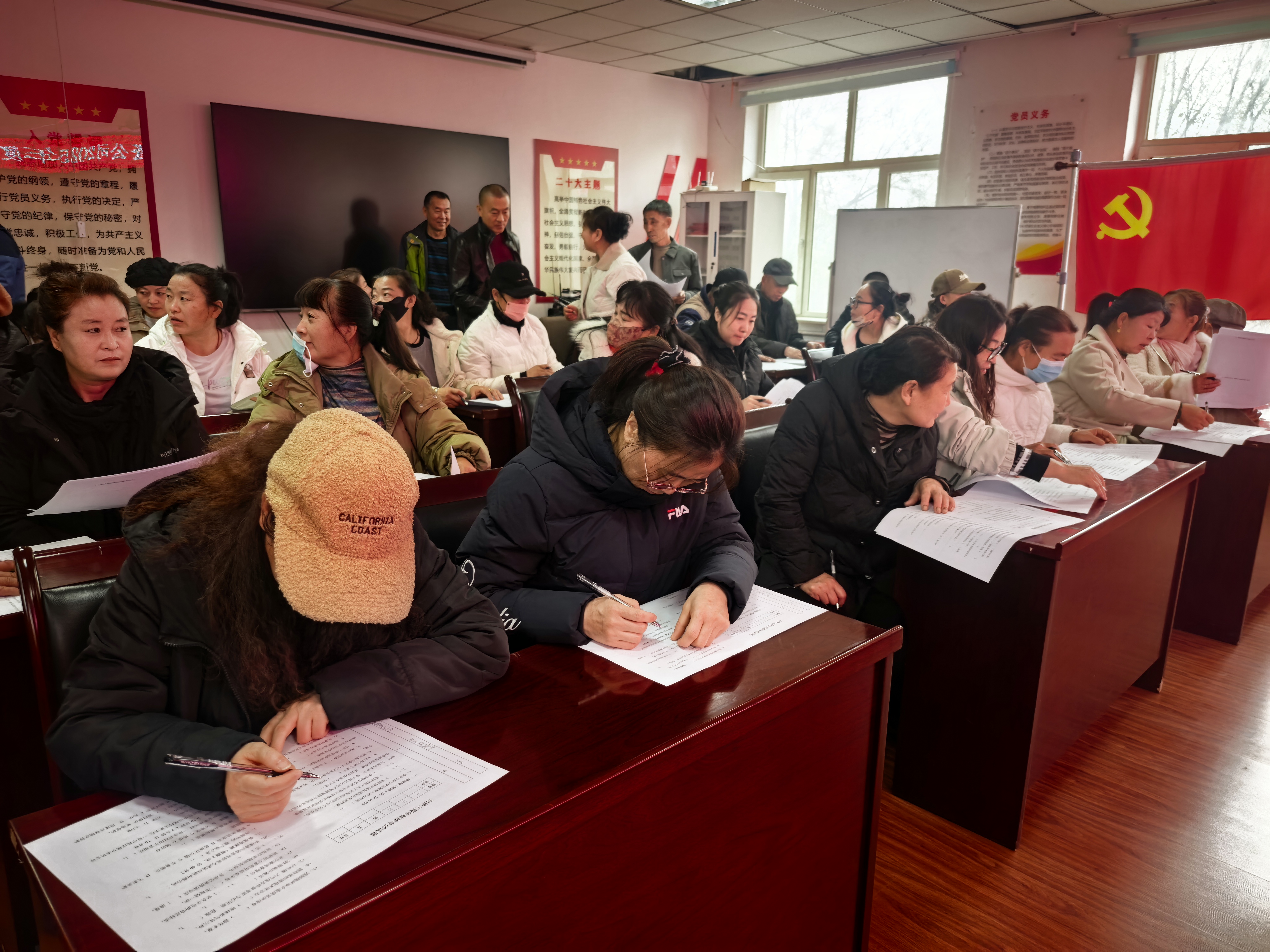 平煤投资公司举办司炉工安全培训暨知识竞赛活动(图3) 平煤投资公司举办司炉工安全培训暨知识竞赛活动(图3)