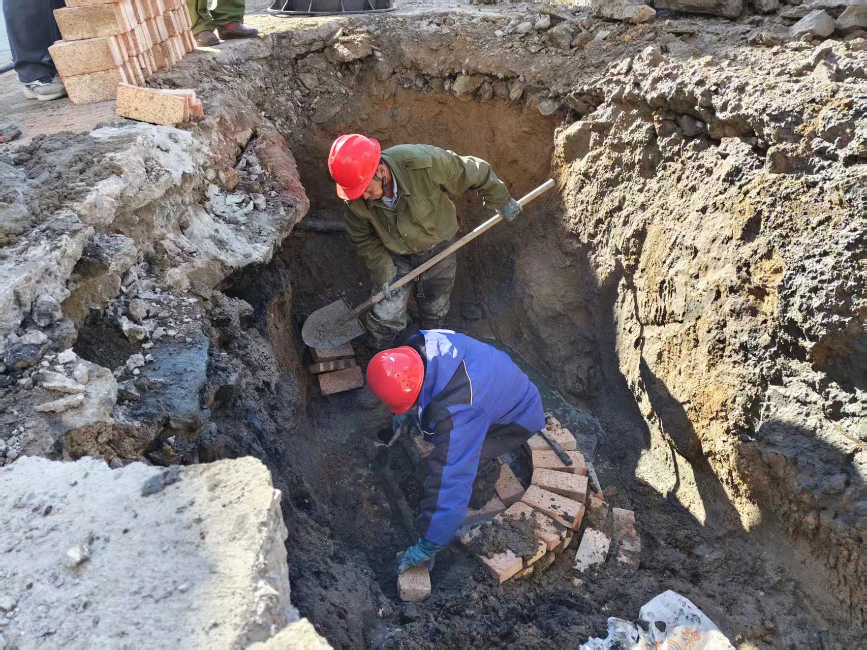 自主修缮解难题 管理提效见行动(图1)