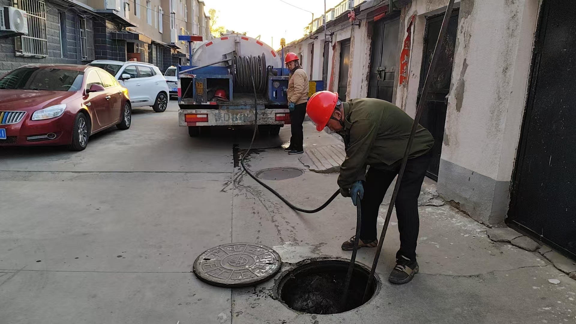 寒冬战“堵”护民生 污水畅通暖民心(图1)