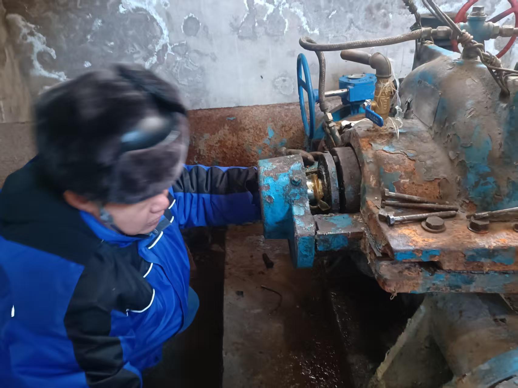 节前检修保供水 精细运维护民生(图3)