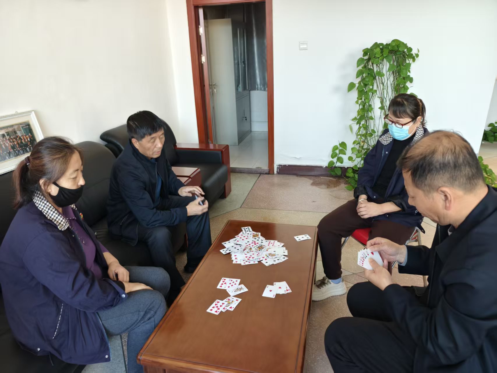 情满家园庆元旦，力聚人心展风采(图1)