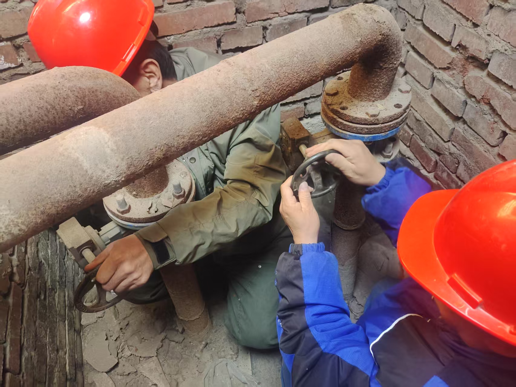 寒天驰援显担当 同心聚力暖民心(图3)