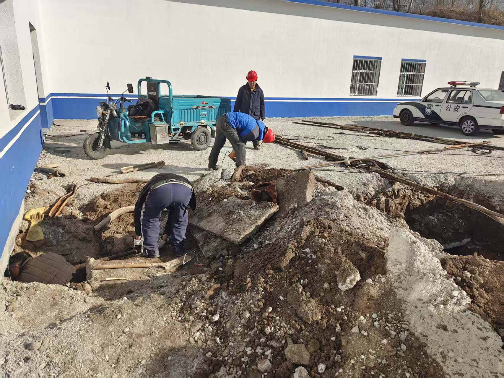 寒天驰援显担当 同心聚力暖民心(图2)