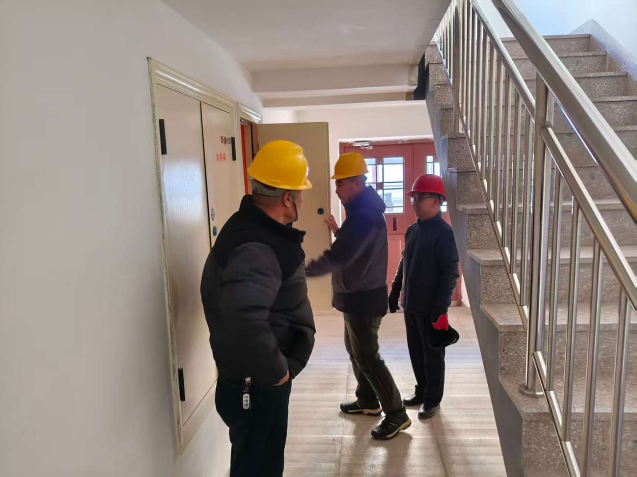 严守安全底线 护航祥和春节(图1)