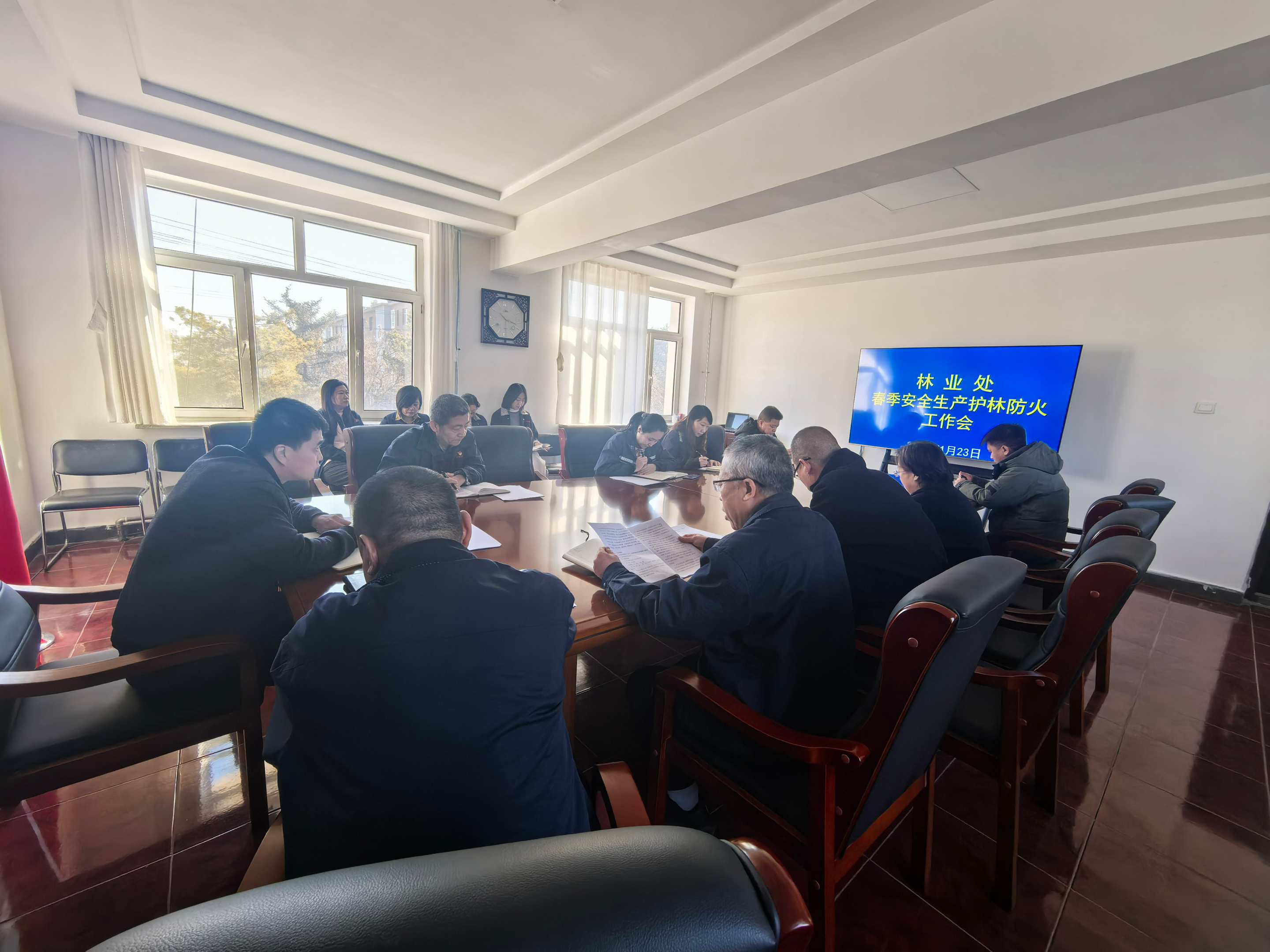 绷紧防火“安全弦” 筑牢新春“防火墙”(图1)
