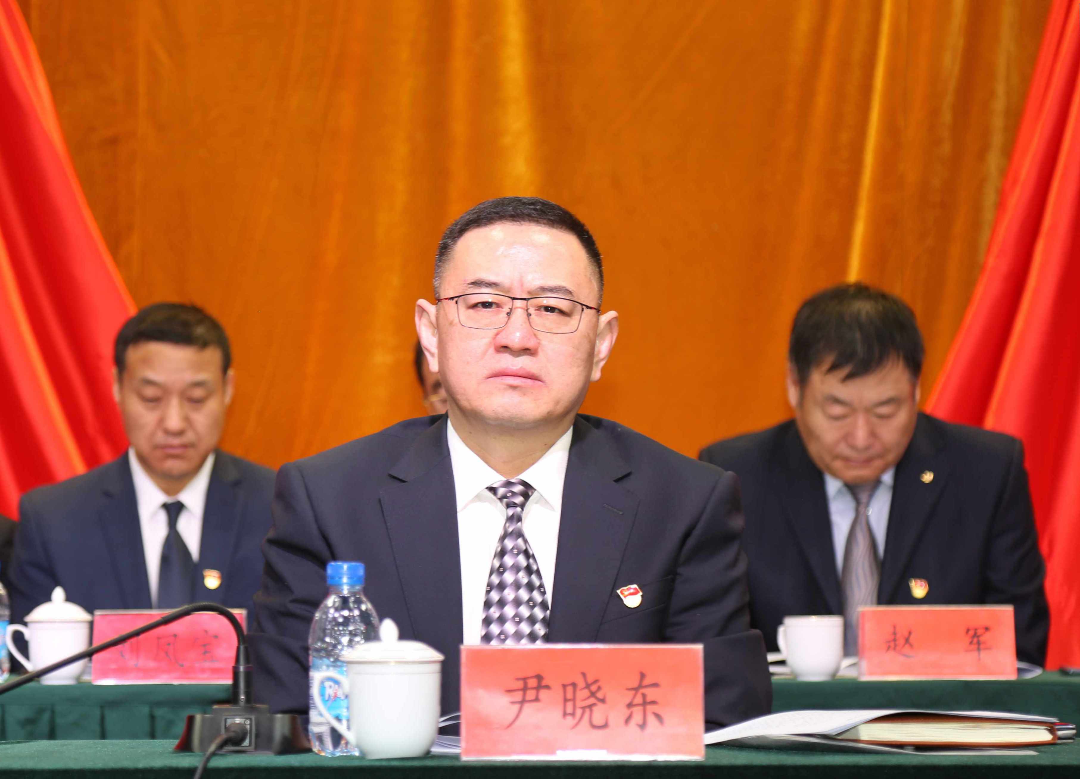 赤峰平煤投资有限责任公司召开2026年工作会议公司二届九次职工代表大会暨2025年度总结表彰大会(图2)