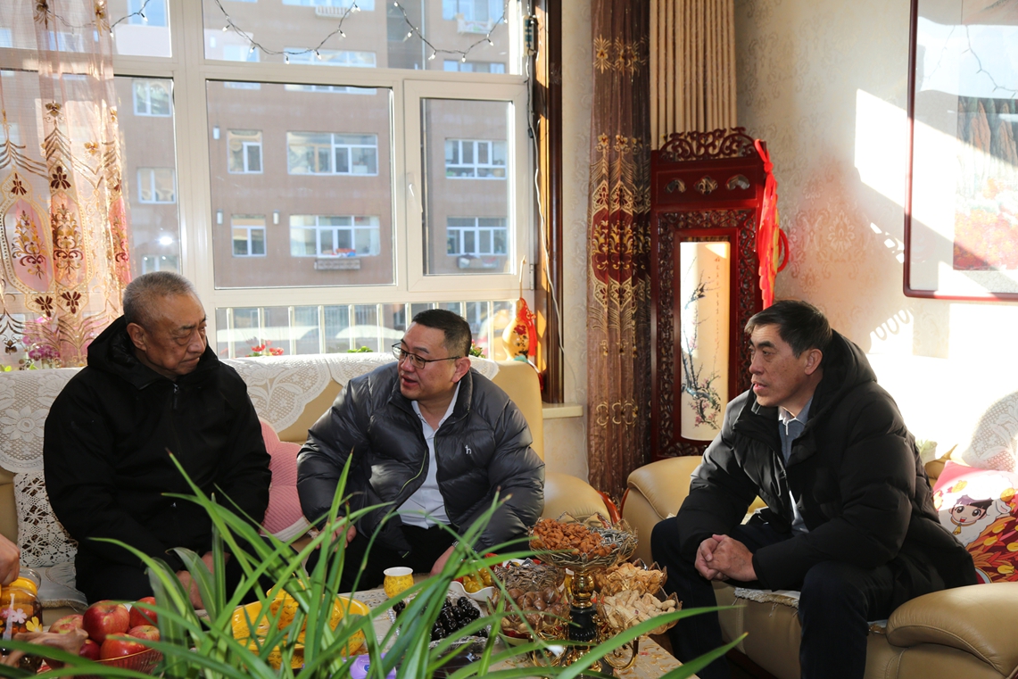 走访慰问暖人心 安全检查护平安(图1)