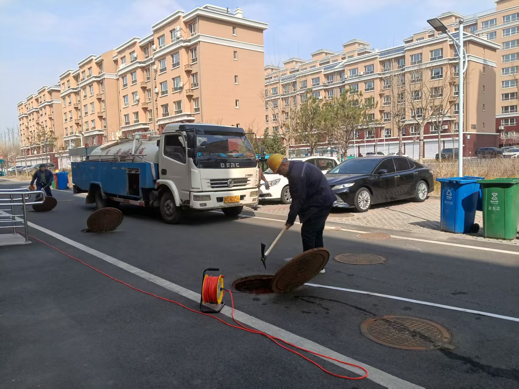 西露天分公司物业管理中心下水班精益求精抓维护 筑牢地下生命线(图1) 西露天分公司物业管理中心下水班精益求精抓维护 筑牢地下生命线(图1)