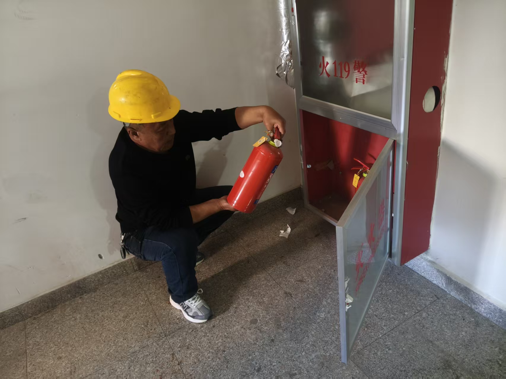 织密安全防护网 共筑平安美家园(图1)