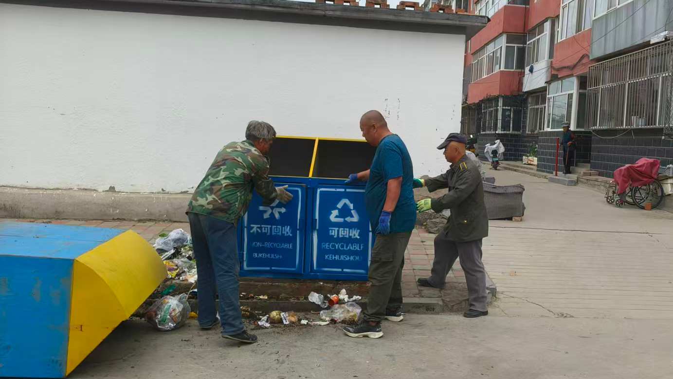 西露天分公司物业管理中心 焕新辖区“容颜”全力筑牢环境卫生防线(图2)