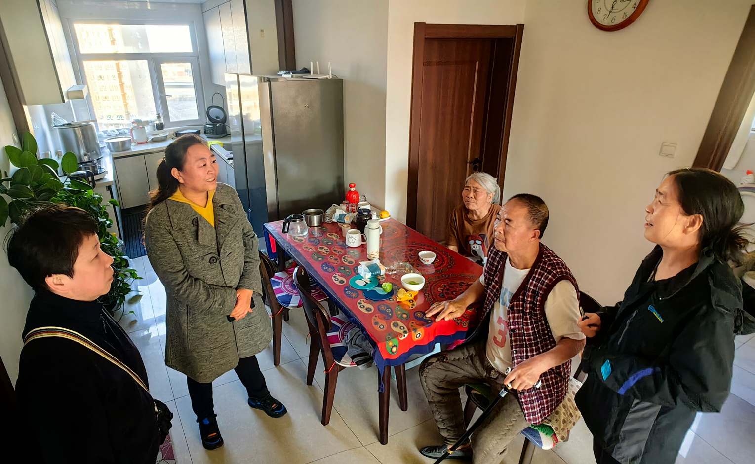 微光映初心 实干显担当(图3)